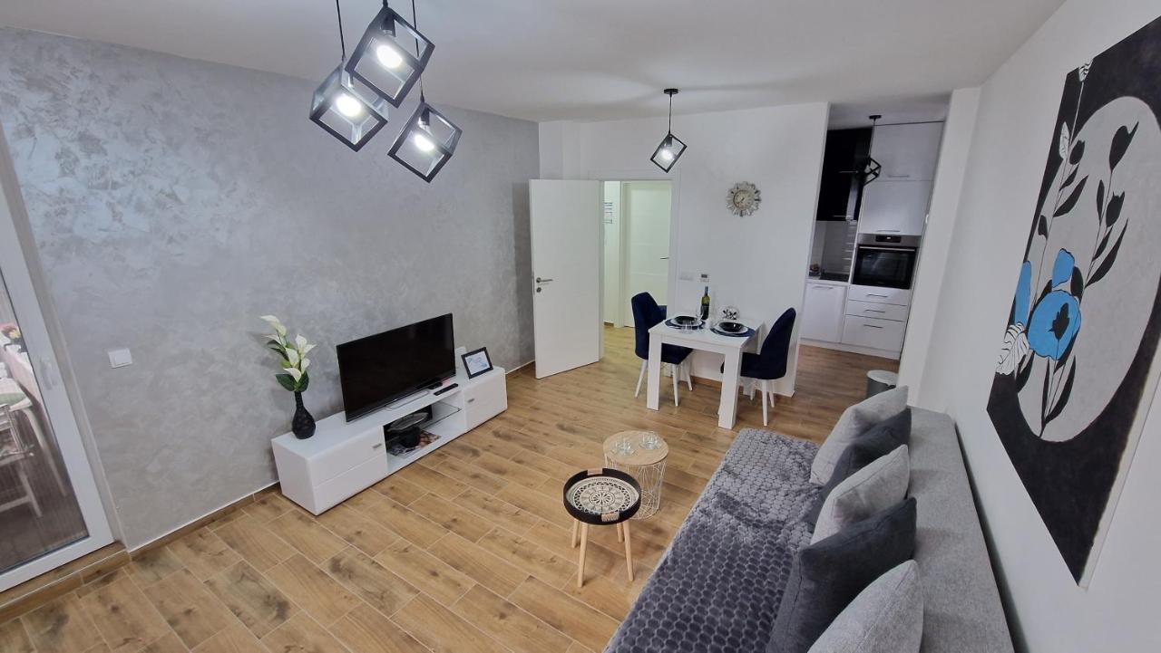 Apartman Astra Сремска-Митровица Экстерьер фото